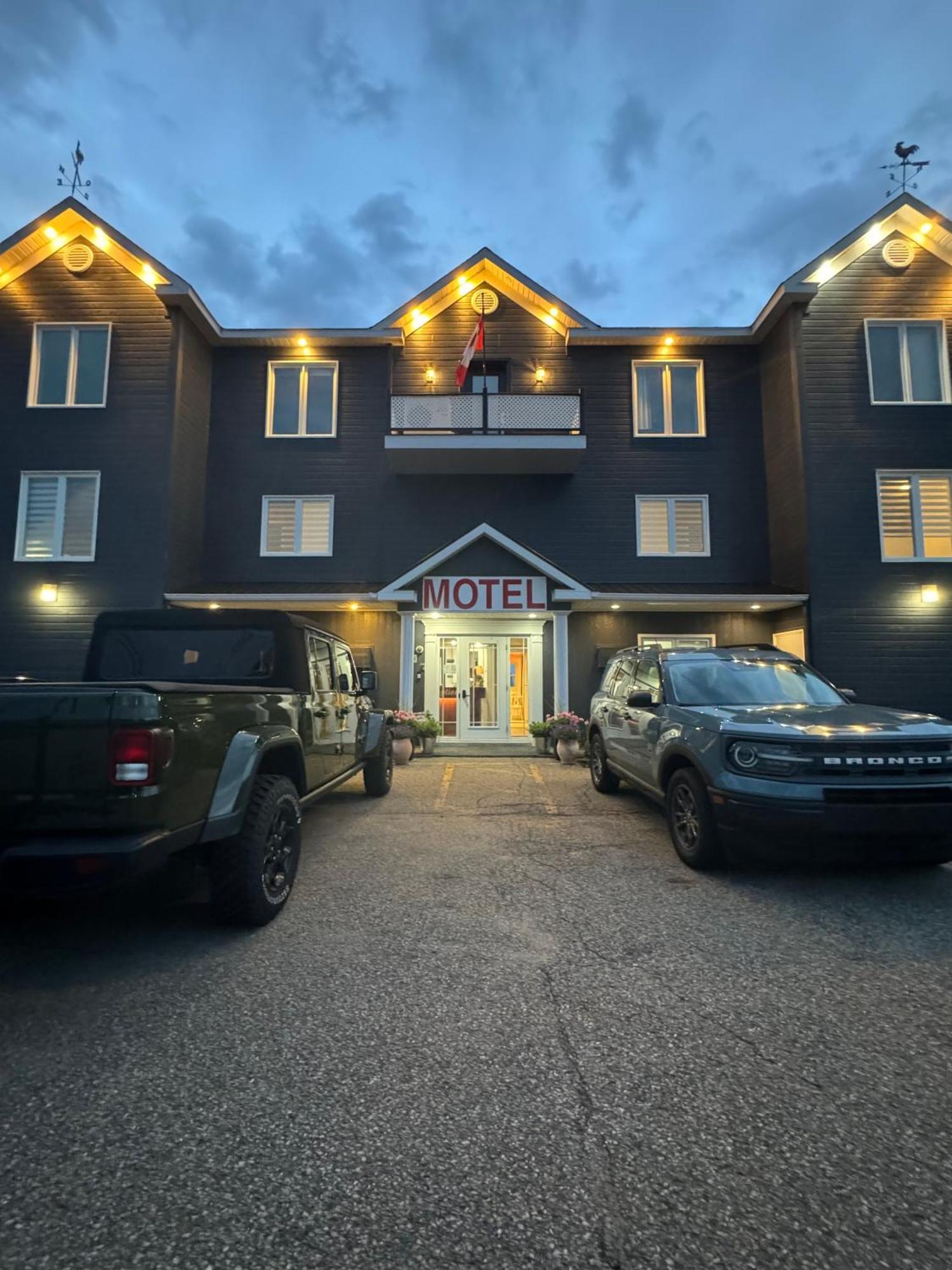 Horizon 777 Hotel Saint-Simeon  Ngoại thất bức ảnh